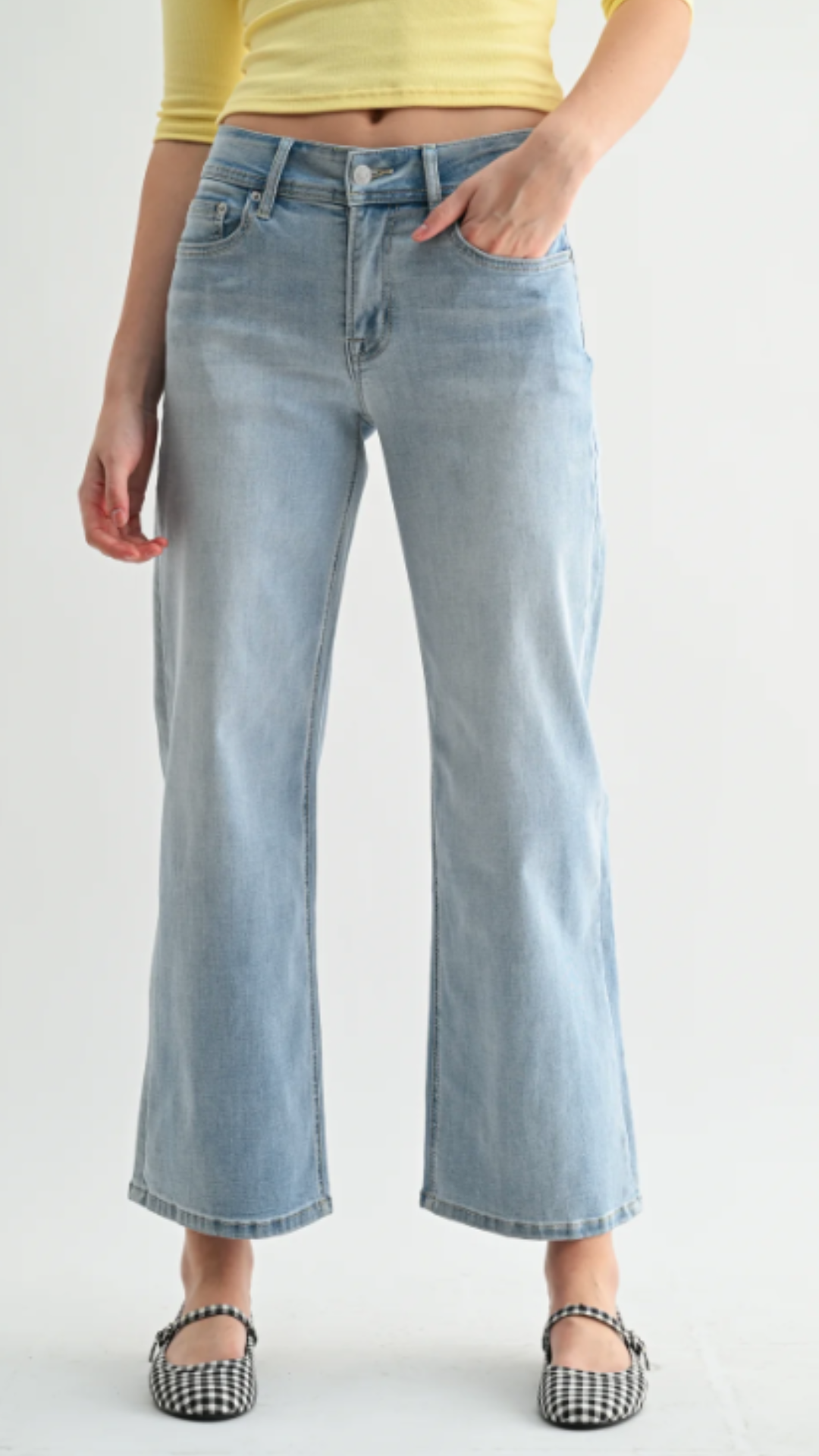 Nova Mid-Rise Ankle Jean